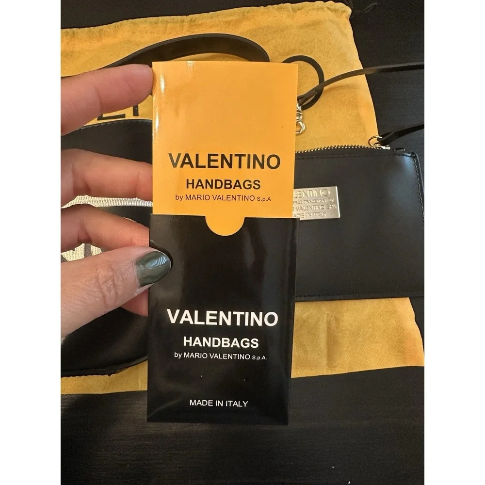 *Valentino By Mario Valentino‎ Kai Lavoro Shoulder Bag ~ VA3123